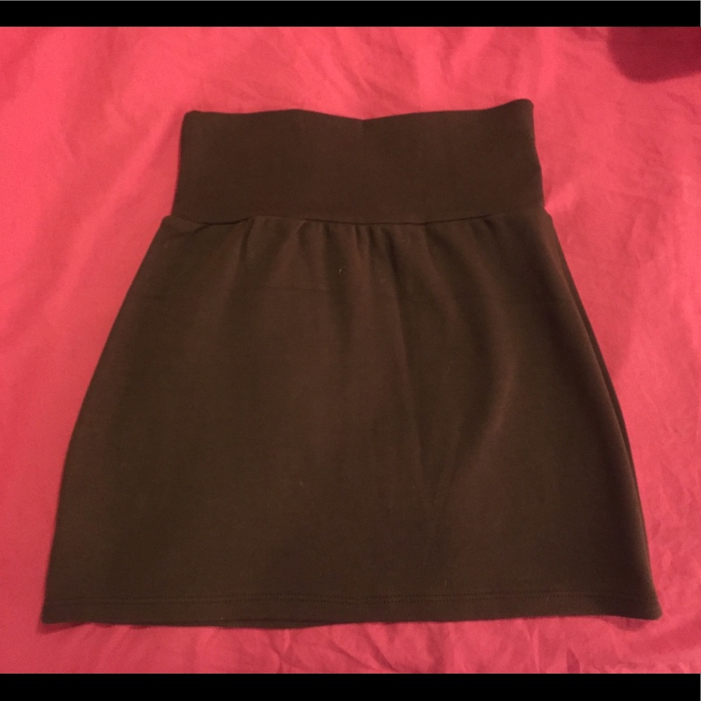 Simple brown mini skirt